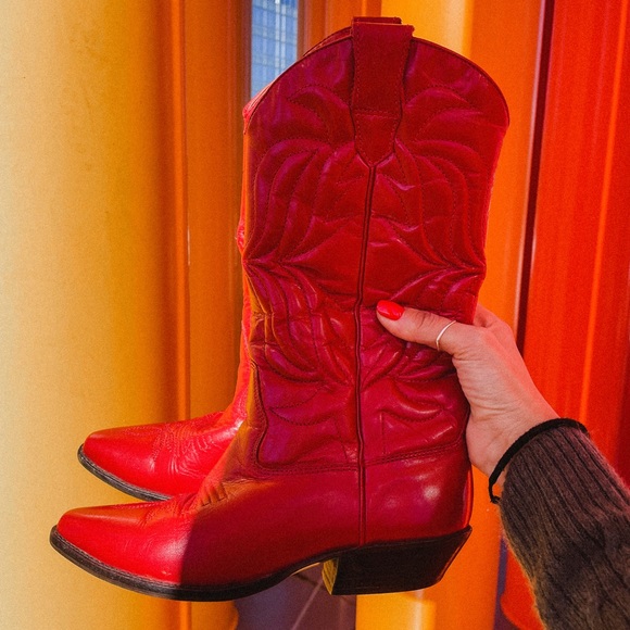 Vintage 1970-80’s Cherry Red Leather Cowboy Boots 🤠 - Picture 4 of 4